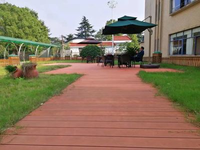 塑木地板 創(chuàng)新環(huán)保，重塑居家與戶外空間